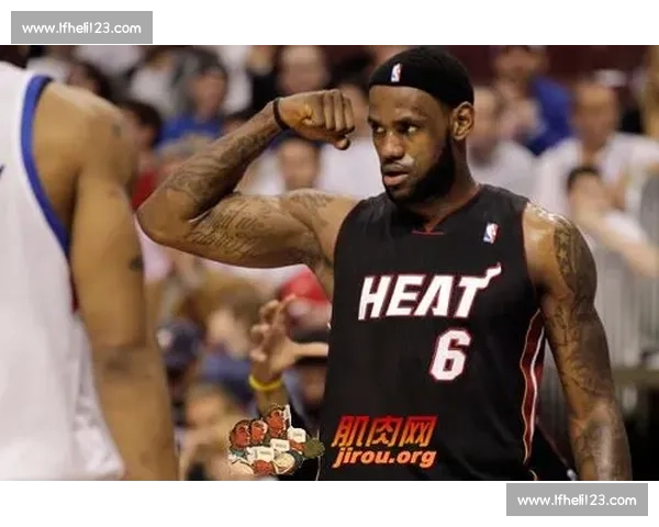 詹姆斯肌肉发达却难见胸肌腹肌？揭秘篮球巨星的体型密码